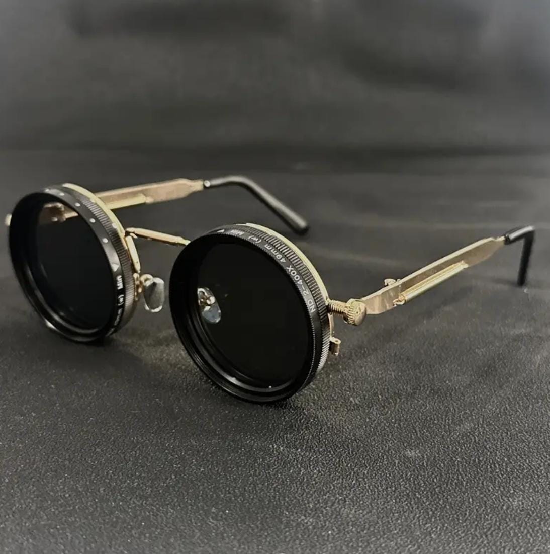 Adjustable fashion glasses