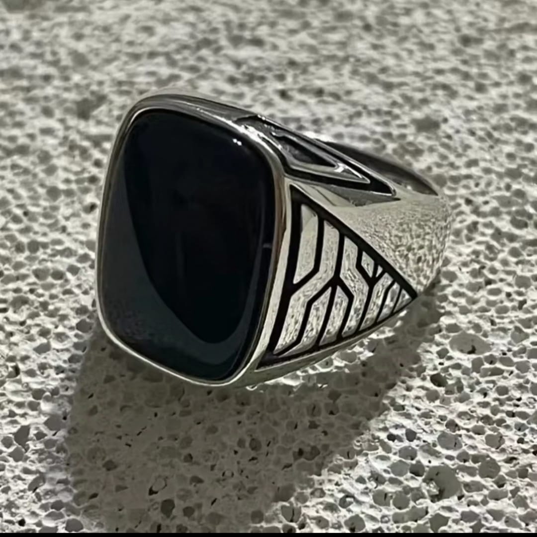 Hip hop nostalgic stone ring