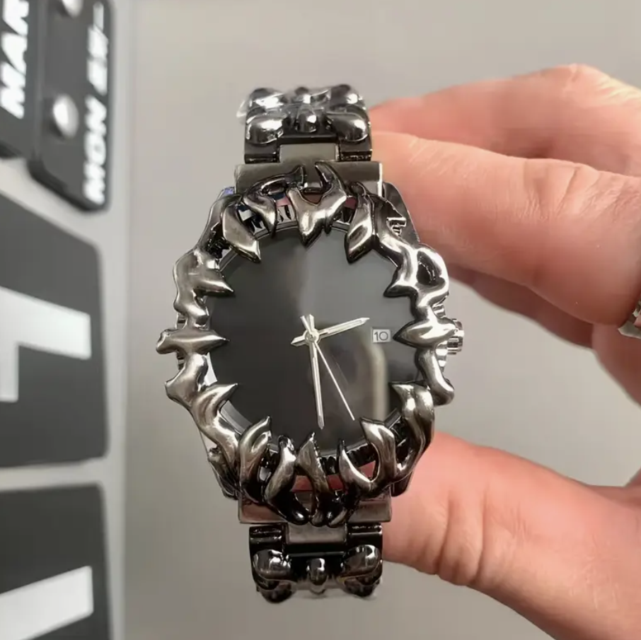 Frozen claw watch