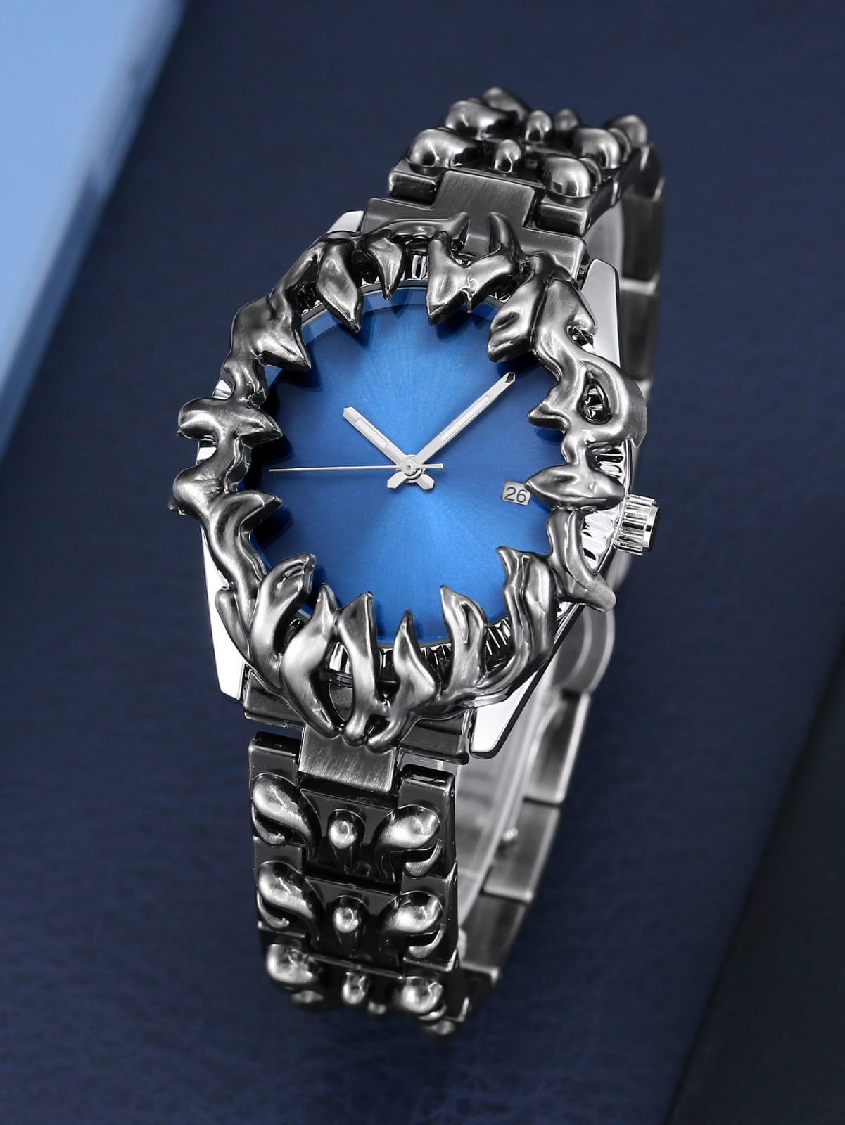 Frozen claw watch