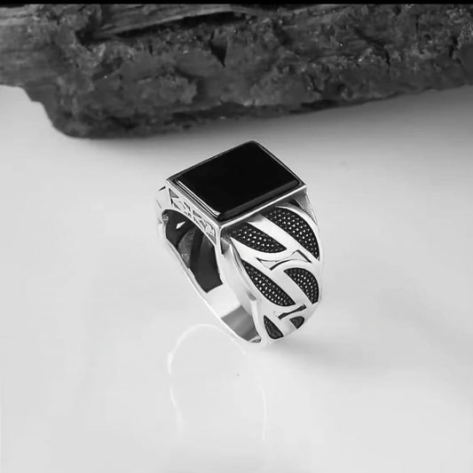 Minimalist stone ring