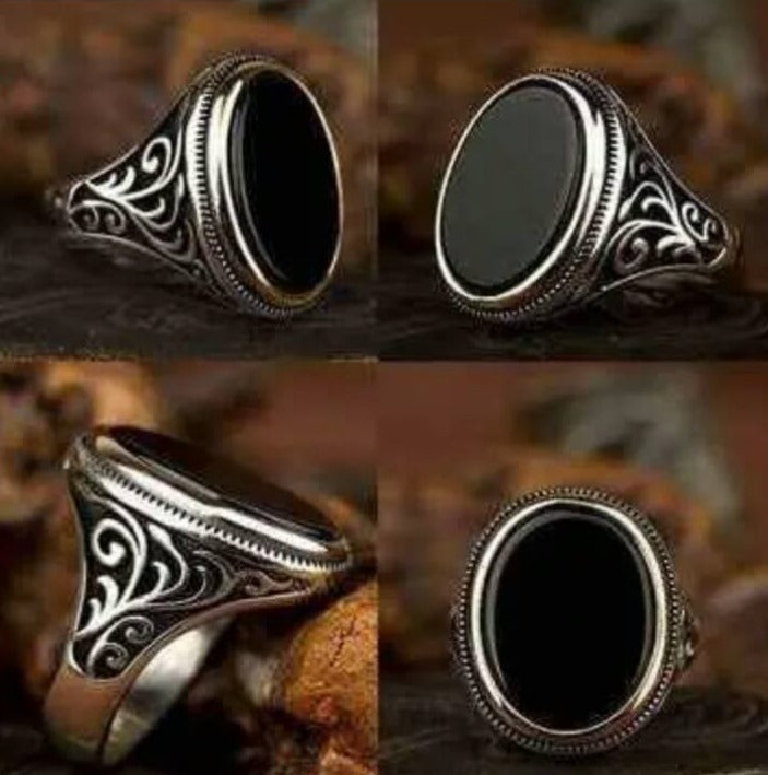 Black stone ring